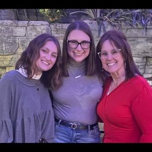 Meet your Posher, Kari